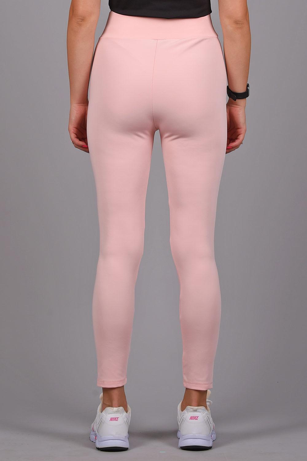 ფიტნეს ტანსაცმელი Women's Leggings  Athletic NIKE PRO 5_qalis_sportuli_tansacmeli_fitnes_elastiki_maisuri_leginsebi_womens_sportswear_leggings_t_shirt_fitness_женская_спортивная_одежда_фитнес_легинсы_тайтсы_футболка_топ_111.jpg