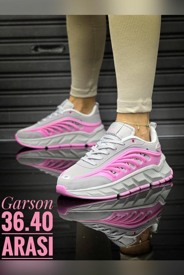 Sneakers Shoes Women's Sneakers BALENCIAGA 5273123.jpeg