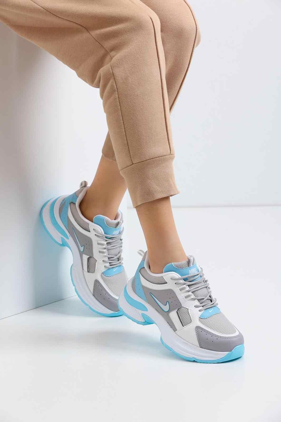 Sneakers Shoes Women's Sneakers NIKE 63796.jpg