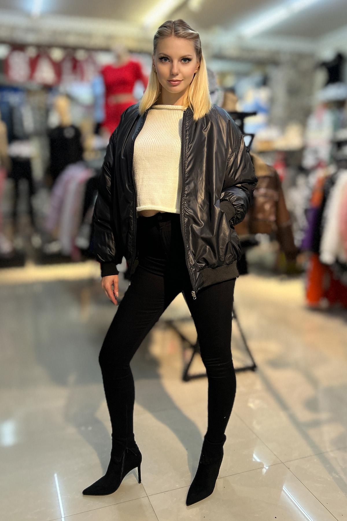 ტრენჩკოტი, საწვიმარი ქალის ქურთუკი BALENCIAGA 512-5.jpg